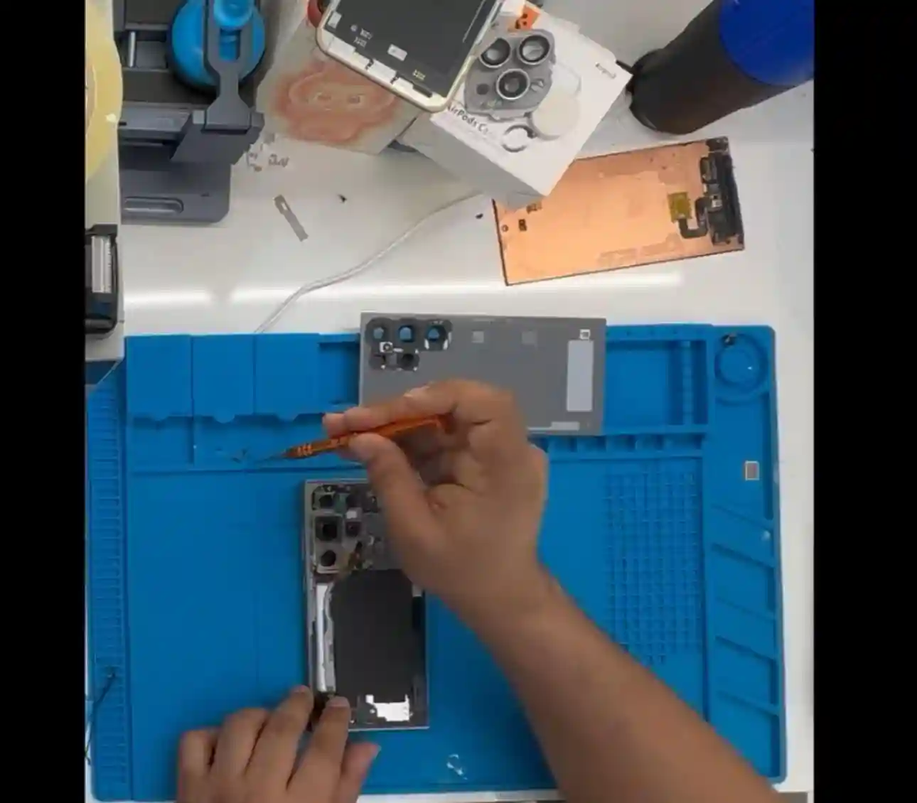 Samsung S25 Ultra screen replacement service in Dubai